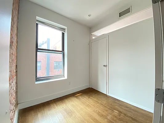 Rented by REAL New York | media 8