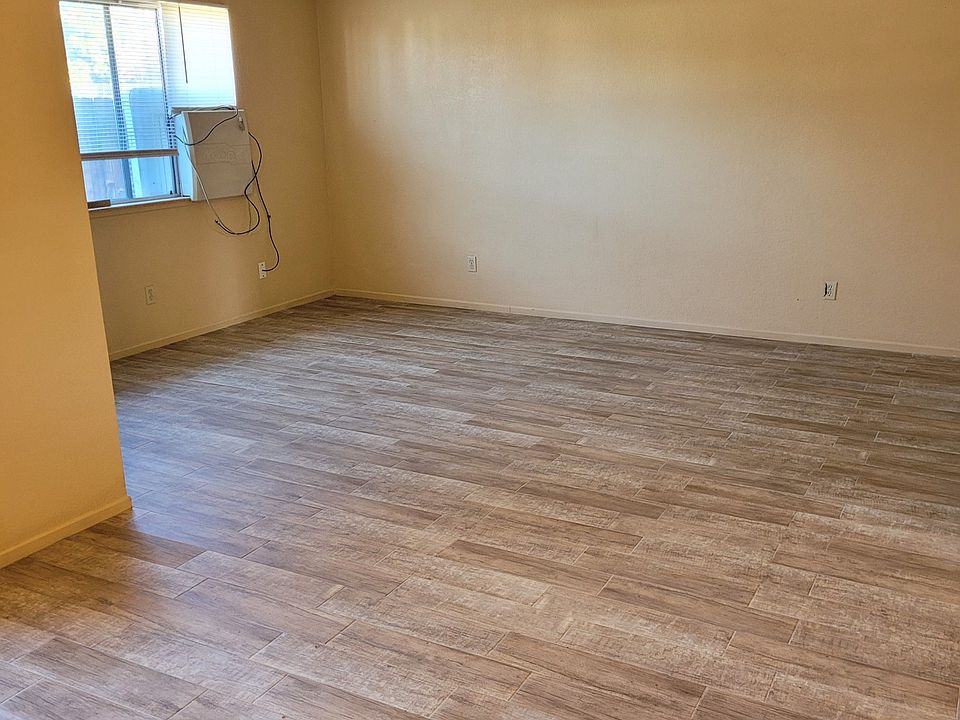 1st image of 88 N Villa St #B