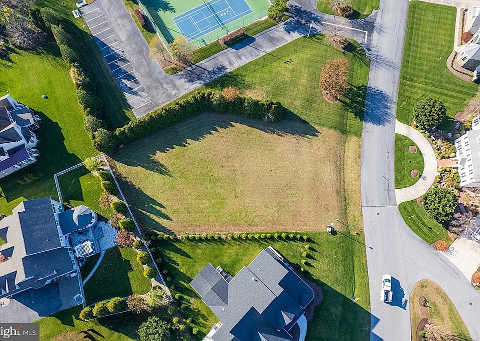 1st image of 35910 Tarpon Dr