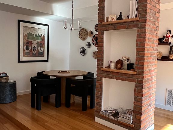 2nd image of 1830 17th St NW APT 206