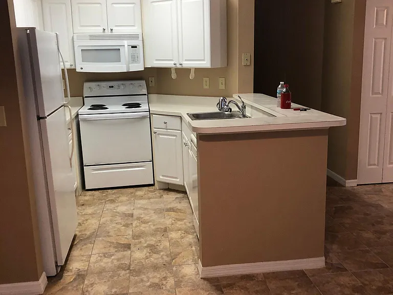27101 Harbour Vista Cir #27101 — Photo 8