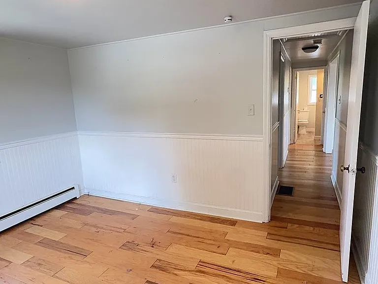 8 W State St #B — Photo 9
