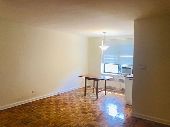 4th image of 83-40 Austin St APT 2Y