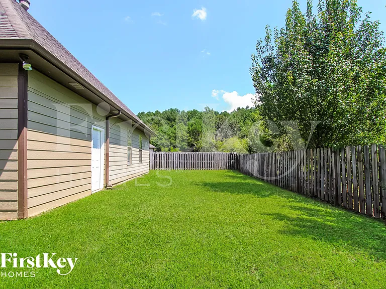 1260 Sierra Ct — Photo 17