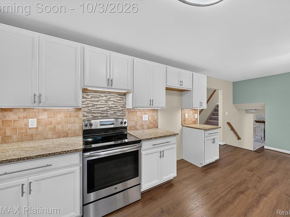 8808 N Christine Dr, photo 12