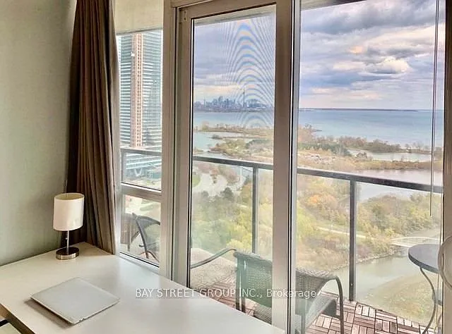 2230 Lake Shore Blvd W #2207 — Photo 6