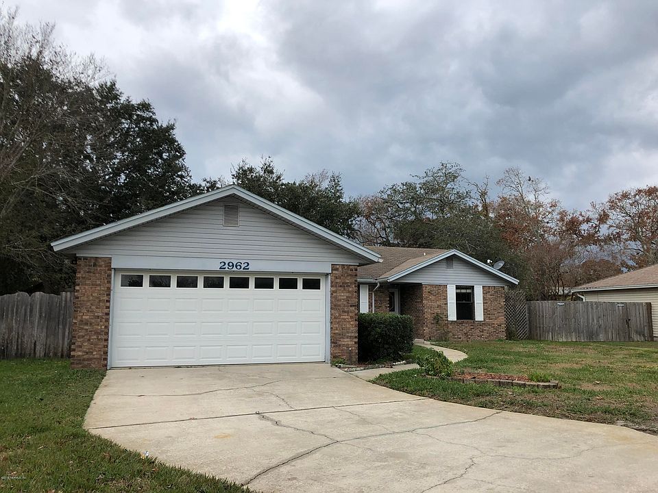 1st image of 2962 Cobblestone Cir W