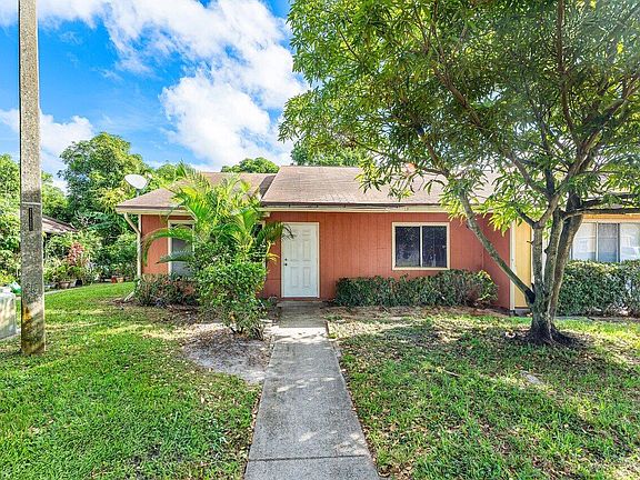 2nd image of 4627 Orleans Court #A