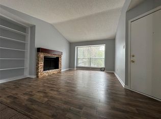 6701 Sands Point Dr APT 66, Houston, TX 77074
