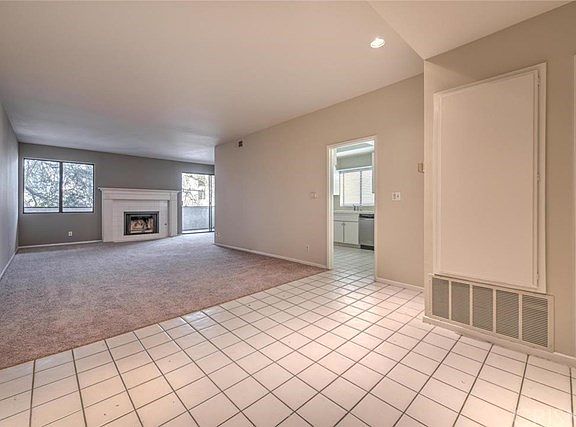 3rd image of 4542 Coldwater Canyon Ave APT 6