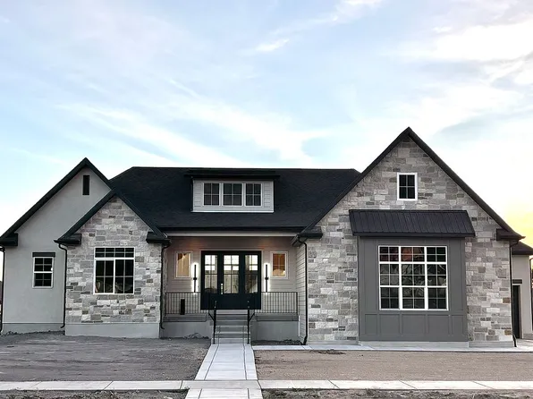 3230 N Douglas Dr, Pleasant View, UT 84414