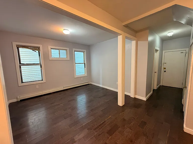29 Bartholdi Ave #A1 — Photo 6