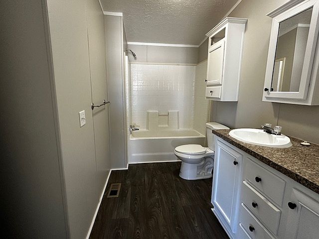 7181 N Hemlock Ln, Mount Morris, MI 48458 | Zillow