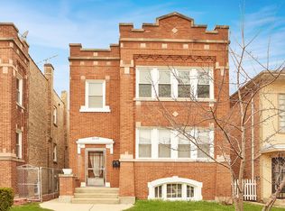 5110 W Roscoe St, Chicago, IL 60641