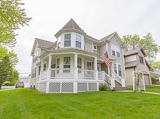 262 S Hale St, Palatine, IL 60067