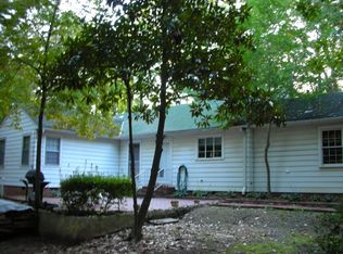 2 Maple Dr, Chapel Hill, NC 27514