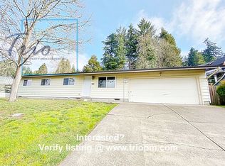 3877 Potter St, Eugene, OR 97405