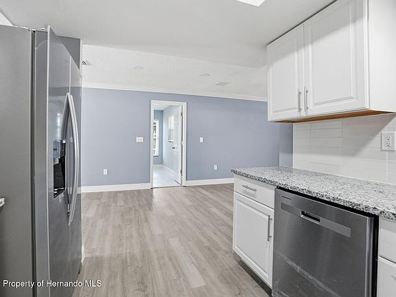 5th image of 8447 Elgrove St