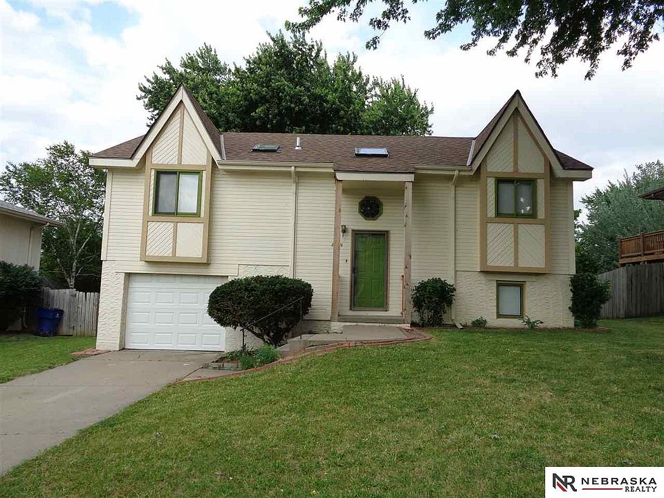 1st image of 8509 S 143rd Ave