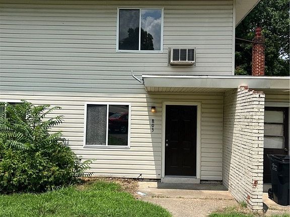 2nd image of 803 Monticello Dr