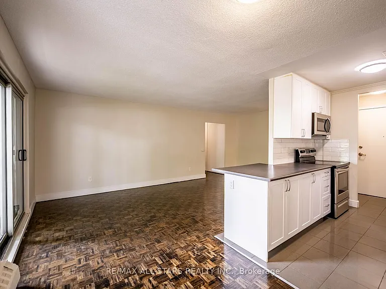 7 Albert St #116 — Photo 10