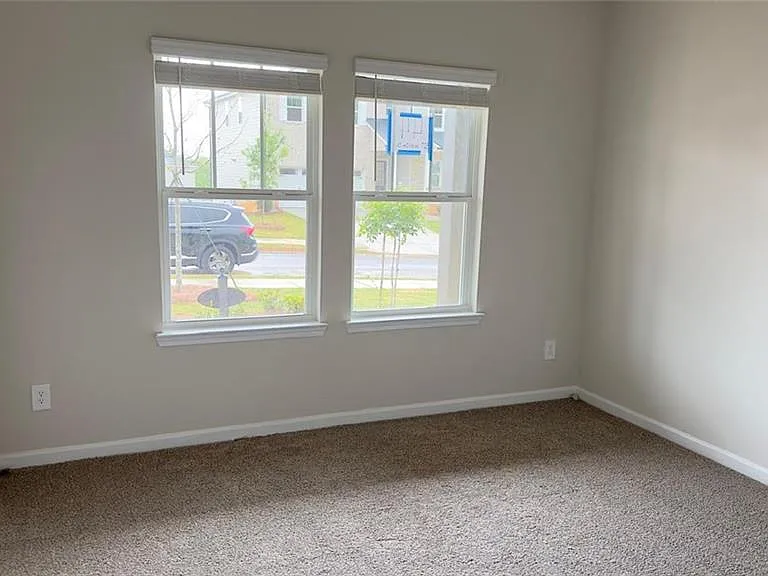 327 Valley Oak Dr — Photo 15