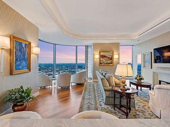 3rd image of 1 Dalton St #3205