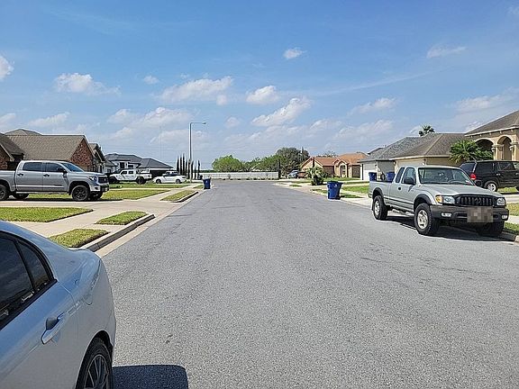 5th image of 16637 Barnes Ct