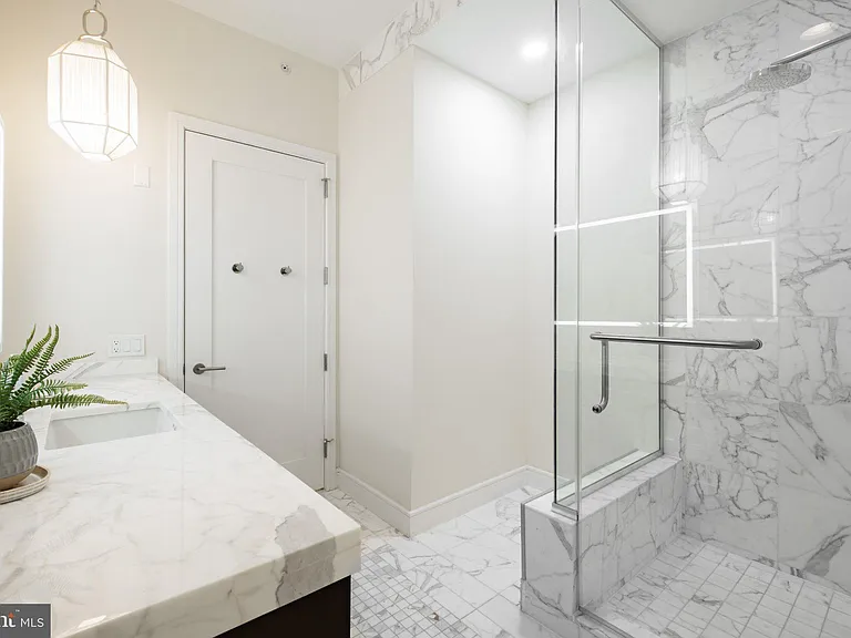 1414 S Penn Sq #30CDE — Photo 26