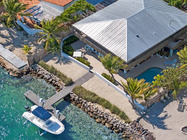 695 La Fitte Rd, Little Torch Key, FL 33042