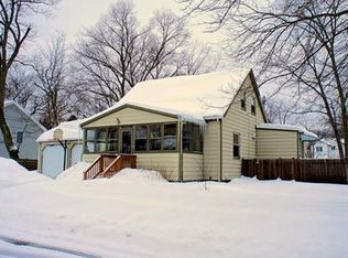 30 Canterbury Dr, Reading, MA 01867