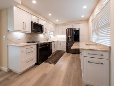 800 Cypress Grove Dr #404, Pompano Beach, FL, 33069