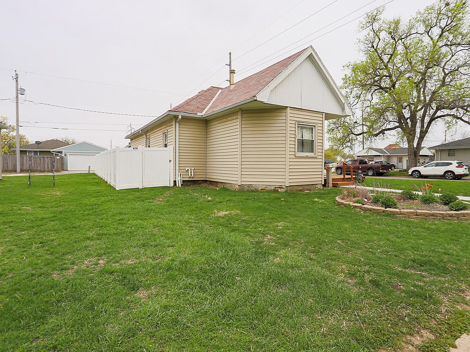 2831 4th Ave, Council Bluffs, IA 51501 Zillow
