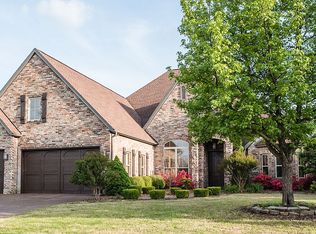 5738 S Chanberry Ln, Rogers, AR 72758