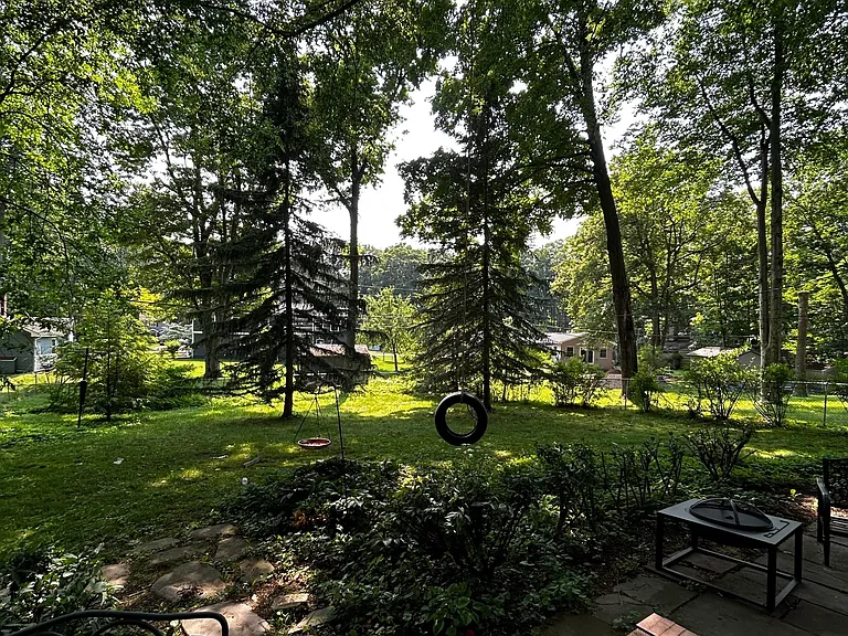 15 Tall Tree Ln — Photo 3