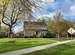 504 E Division St, Itasca, IL 60143