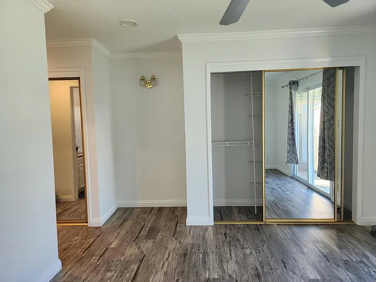 5522 Tyler Ct — Photo 4