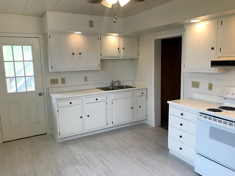 730 Conrad Ave #1 — Photo 1