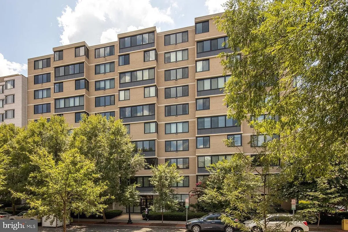 Building Photo - 2030 F St NW #512