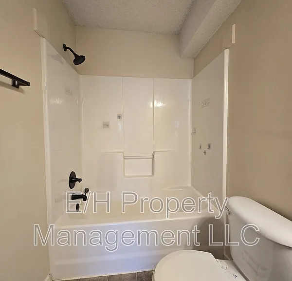 4462 S Elizabeth Ave — Photo 21