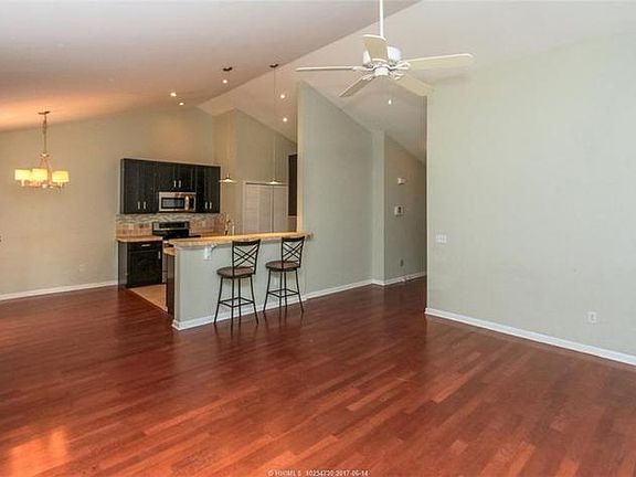 5th image of 19 Grove Way