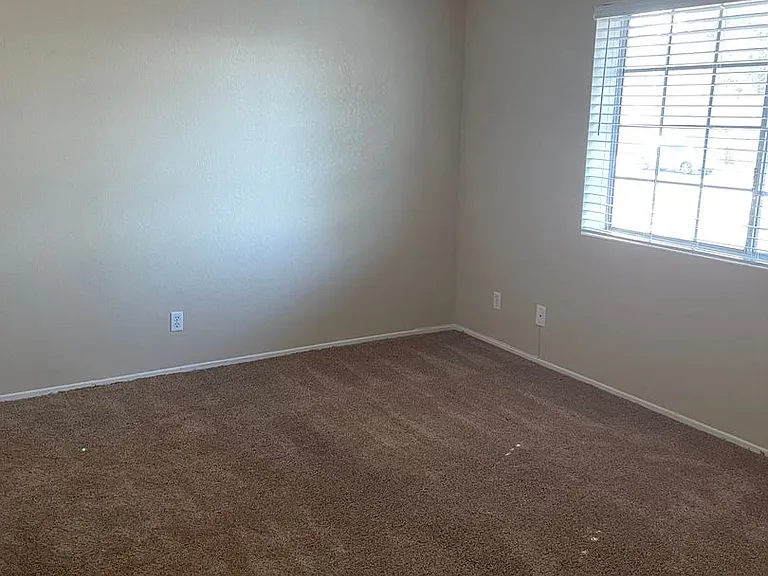 16180 Muni Rd. — Photo 21