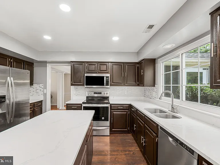 2985 Marsh Hawk Dr — Photo 4
