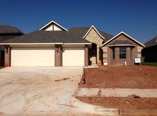 3813 Normandy Rd, Edmond, OK 73013