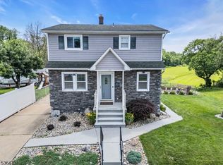 721 Roosevelt Ave, Manville, NJ 08835