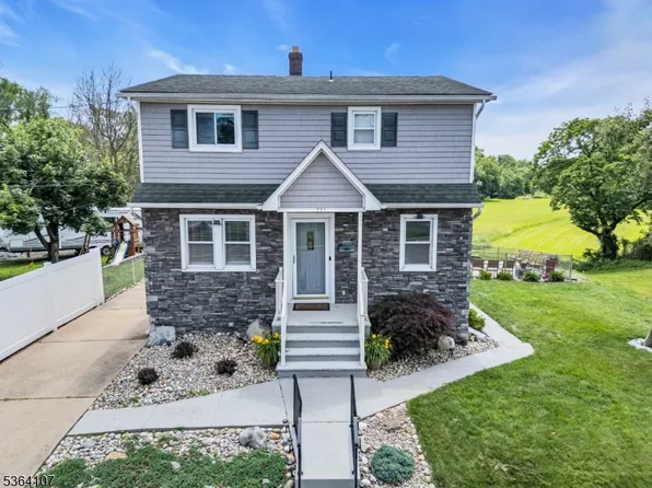 721 Roosevelt Ave, Manville Boro, NJ 08835