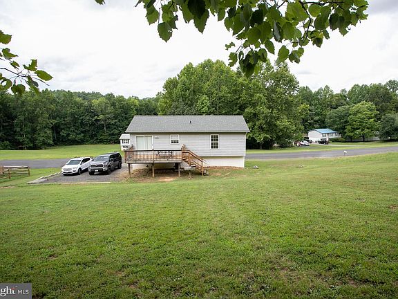 2nd image of 38460 Arlington Dr