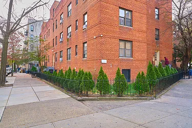 Rented by Living New York