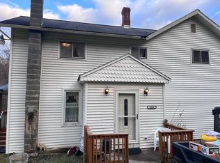 10846 Forest Lake Rd, Montrose, PA 18801