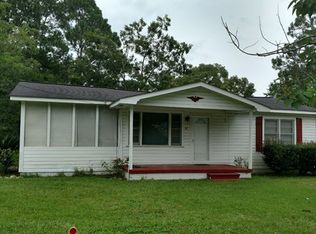 117 Waldon St, Baxley, GA 31513